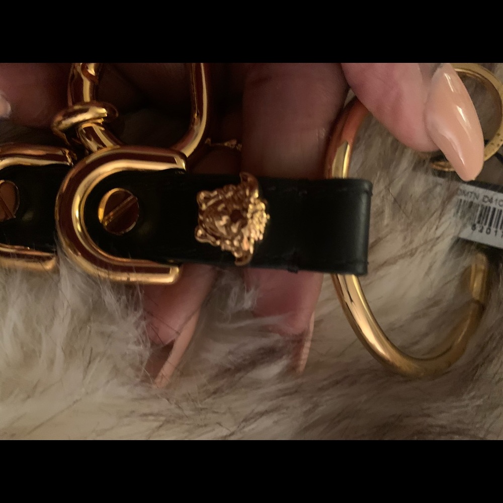 Designer Keychain - Picture 5 of 12